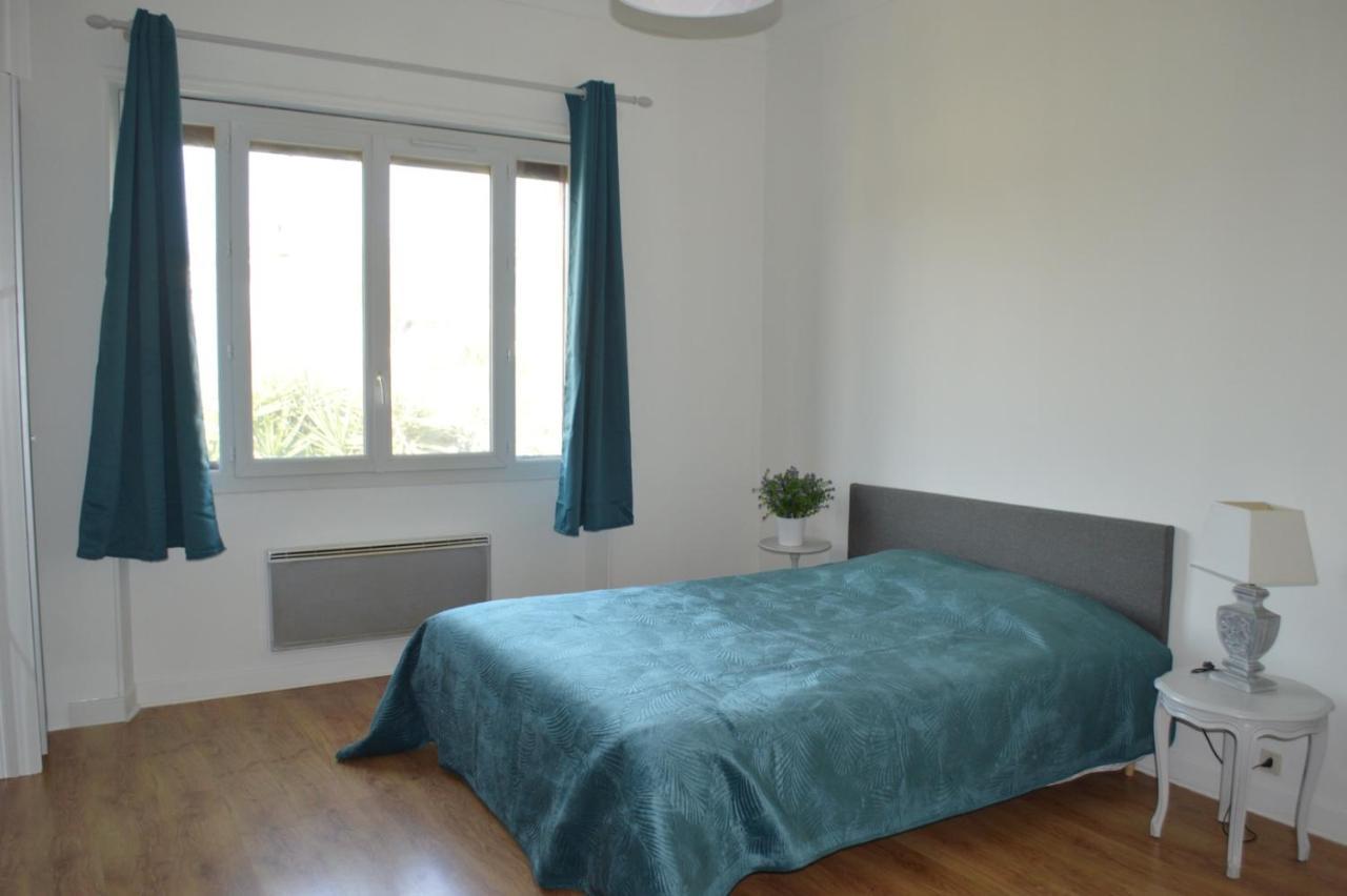 Villa A Golfe Juan 발로리스 외부 사진